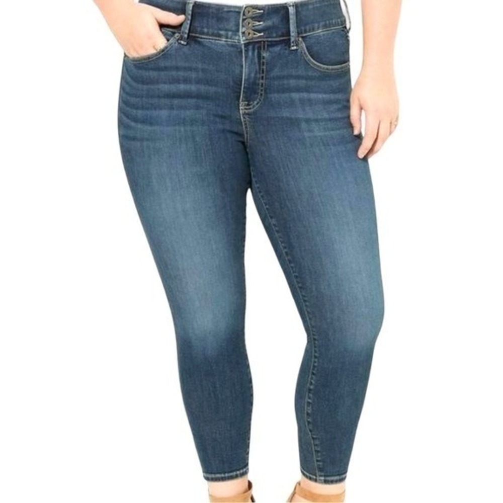 Torrid Super Soft Jegging Medium Wash Triple Button High Rise Skinny Size 20R